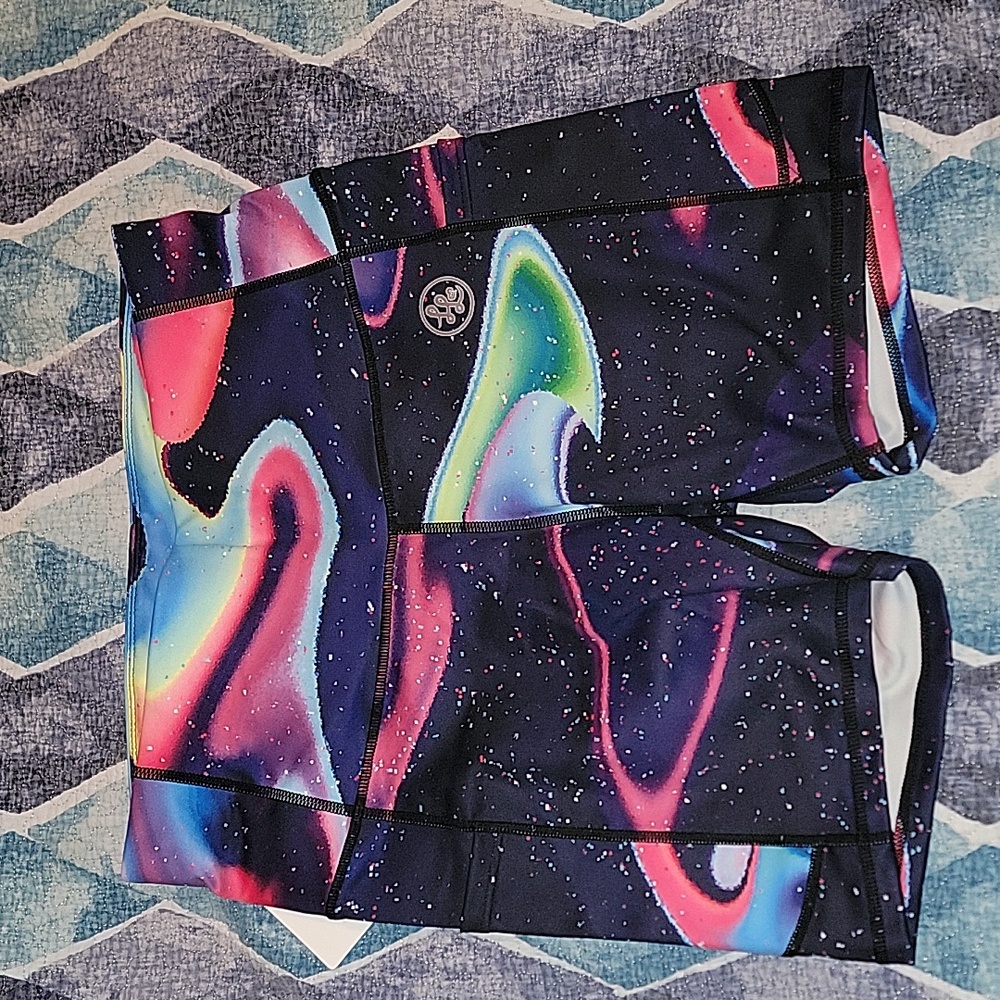NWT Lucy Locket Loves side pocket booty shorts